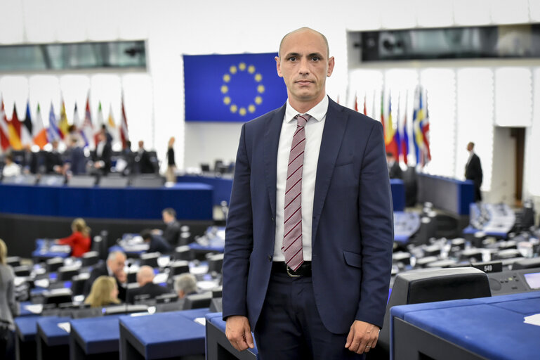 Valokuva 7: Razvan POPA in the EP in Strasbourg