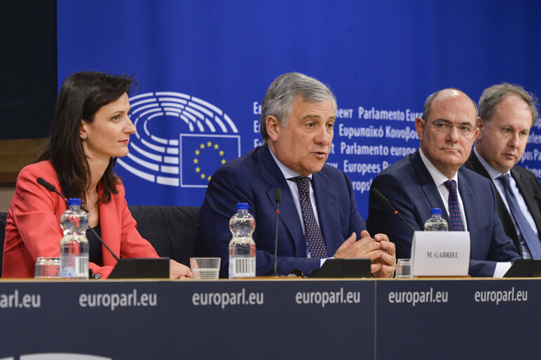 Fotografia 23: High Level Conference '  Shaping our digital future: the challenge of the digital revolution. '- Press conference