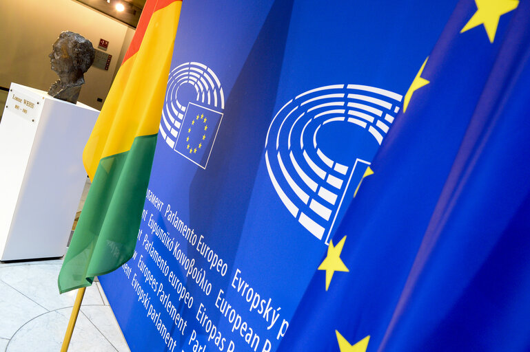 Fotografie 11: Official visit of the President of Guinea.- Antonio TAJANI, EP President welcomes Alpha CONDE,  President of Guinea