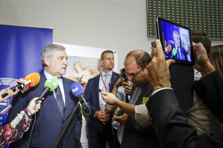 Fotografie 5: High level conference ' Cultural Heritage in Europe : linking past and future ' .Press conference