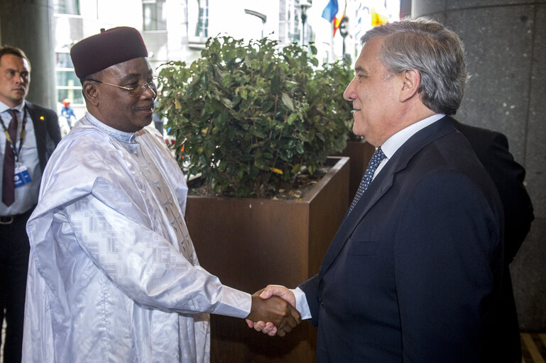 Fotografie 3: Visit of the President of Niger - Official welcome