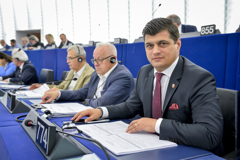 Foto 4: Constantin-Laurentiu REBEGA in the EP in Strasbourg.