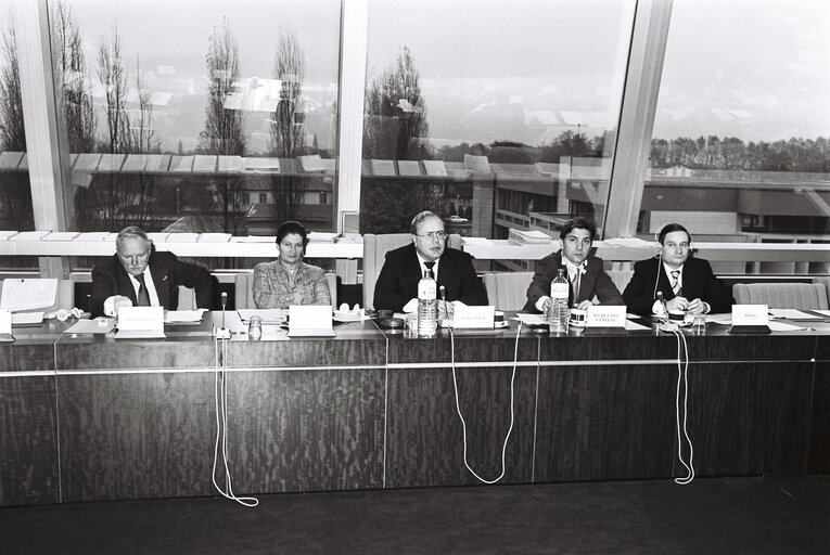 Foto 1: Plenary session in the hemicycle of Strasbourg in November 1979.Meeting