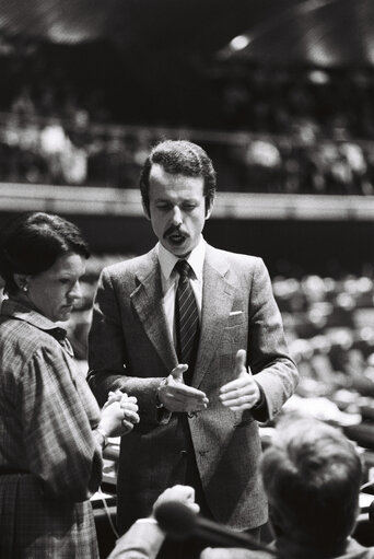 Foto 1: The MEP Marc FISCHBACH during a plenary session in Strasbourg in January 1980