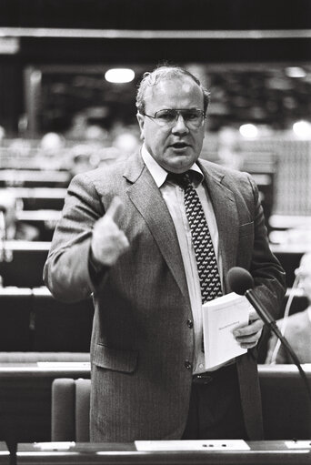 The MEP Martin BANGEMANN during a plenary session in Strasbourg in November 1979.