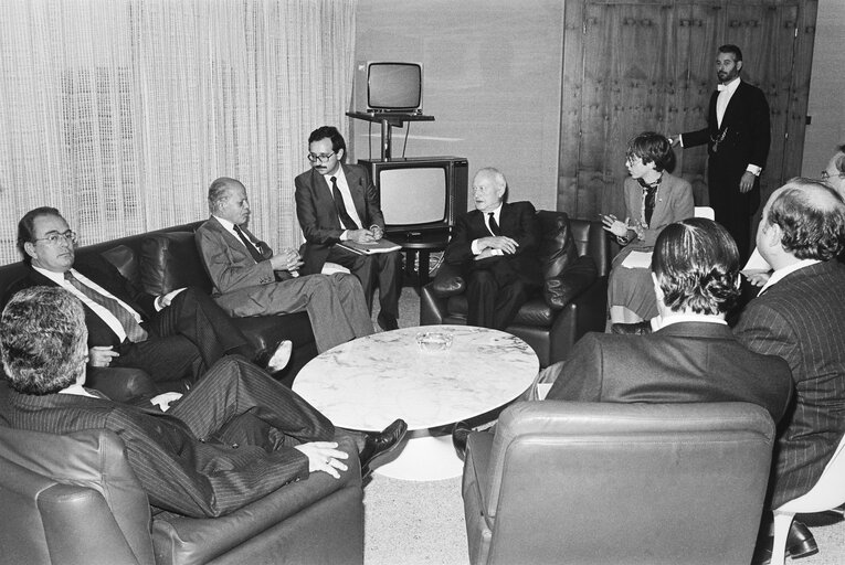 Fotogrāfija 1: Visit of Brazilian Politician Nelson CARNEIRO at the European Parliament in Strasbourg in October 1984