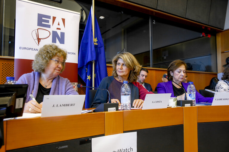 Foto 4: Exchange of views on the European Anti-Poverty Network’s 2018 Poverty Watch Reports - Poverty Watch : The Reality of Poverty and Social Exclusion in the EU