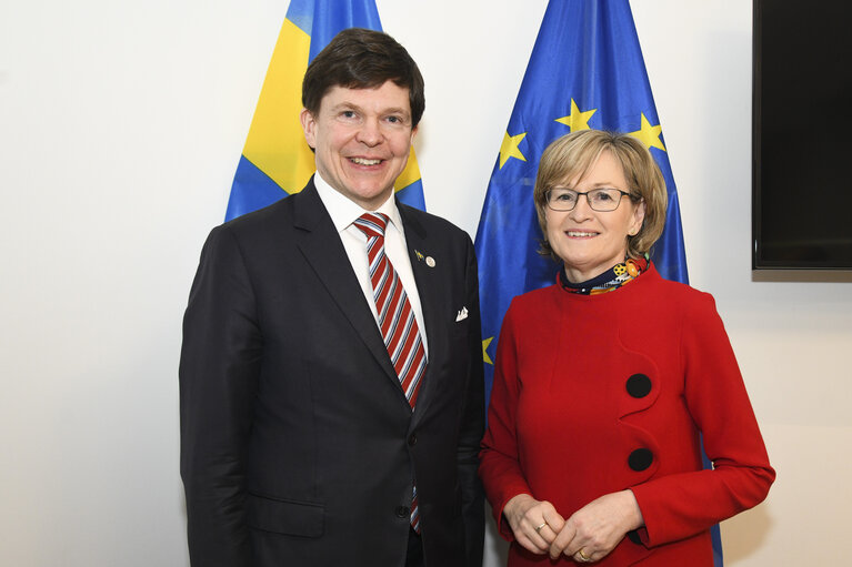 EP Vice-President Mairead McGUINNESS meets with the Speaker of the Swedish Parliament, Andreas NORLEN, and a delegation from the Swedish Parliament