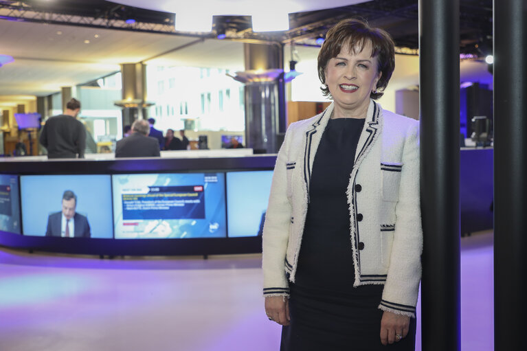 Photo 17 : Diane DODDS in the EP in Brussels