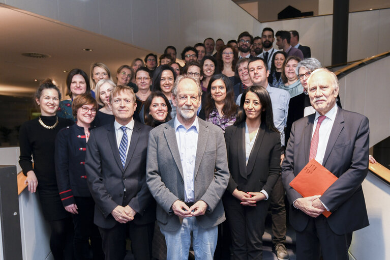 Fotografija 1: Family picture of the TRAN Committee