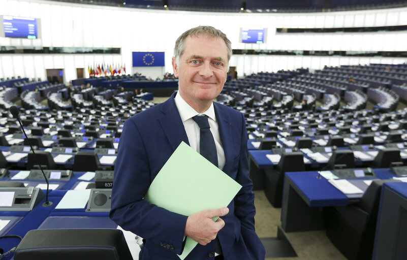 Снимка 16: Philippe JUVIN in the EP in Strasbourg