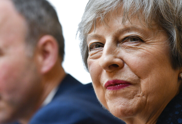 Antonio TAJANI, EP President meets with Theresa MAY, Prime Minister of United Kingdom on the negotiations on the British departure from the European Union - Official welcome- Bilateral meeting