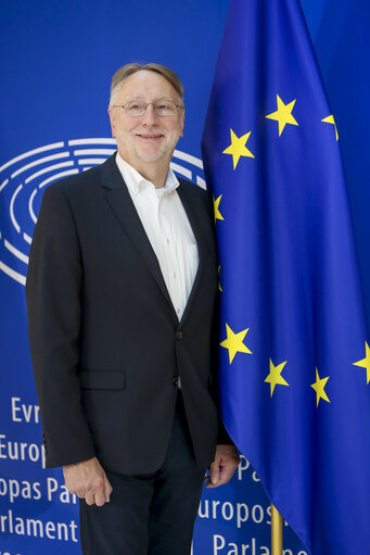 INTA Committee Chair Bernd LANGE