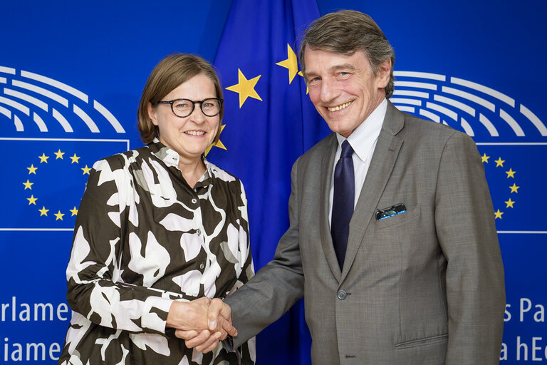 Foto 1: David SASSOLI, EP President meets with Vice-president Heidi HAUTALA