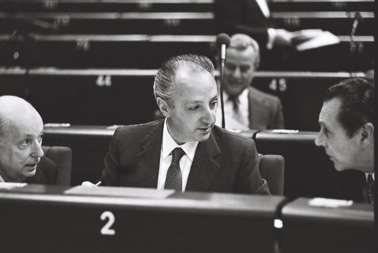 Billede 1: Italian presidency during a session in Strasbourg in March 1980.