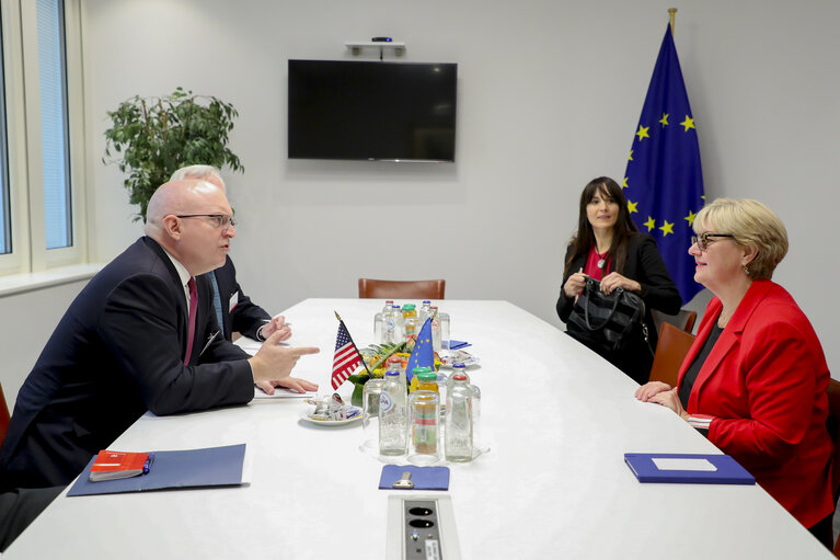 D-US Bureau meeting in the presence of Philip T. REEKER, US Acting Assistant Secretary for European and Eurasian Affairs