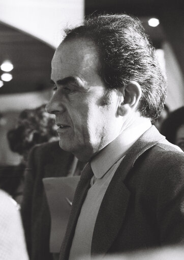 Photo 4: The MEP Georges MARCHAIS answering questions of journalists in Strasbourg in March 1980.