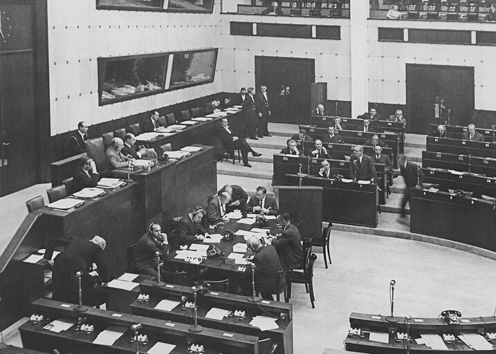 Foto 5: Hemicycle during a plenary session in 1958