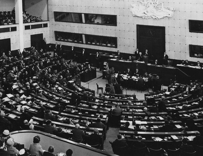 Fotografija 1: Hemicycle during a plenary session in 1960