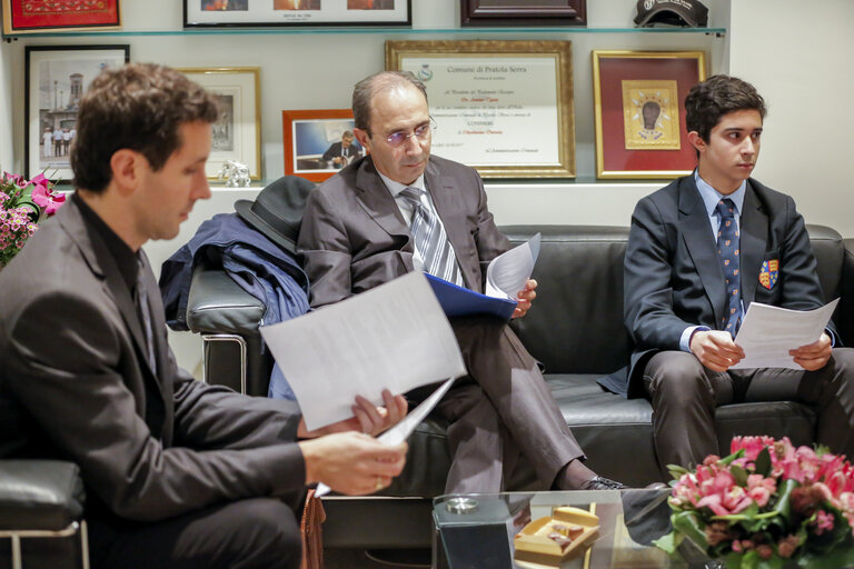 Fotografie 16: Antonio TAJANI - EP President meets with students from Cambridge
