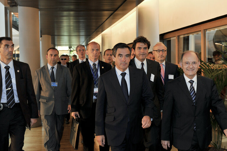 Fotografi 27: French Prime Minister François FILLON visits the EP in Strasbourg