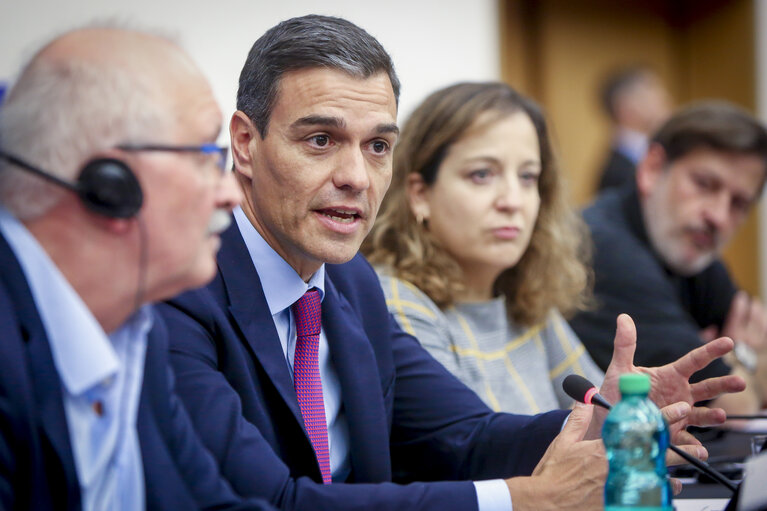 Photo 1: Pedro SÁNCHEZ PÉREZ-CASTEJÓN, Spanish Prime Minister meets with S&D MEPs