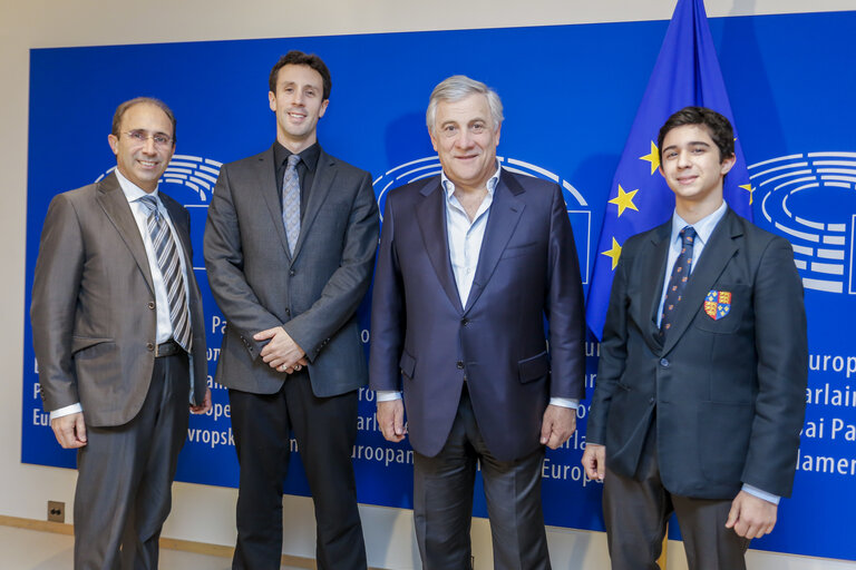Fotografie 3: Antonio TAJANI - EP President meets with students from Cambridge