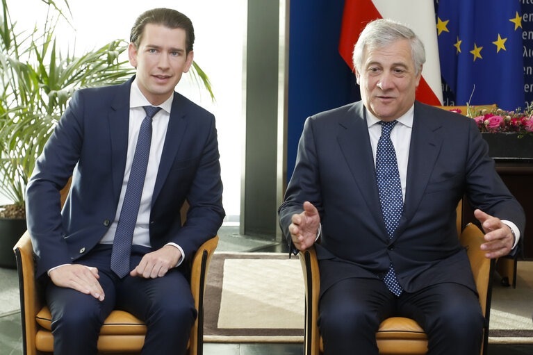 Φωτογραφία 1: Visit of the Austrian Federal Chancellor - Bilateral meeting