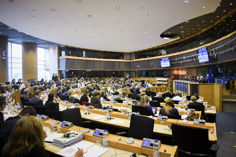 Fotografie 15: TRAN committee meeting. Vote on Transport/Mobility package