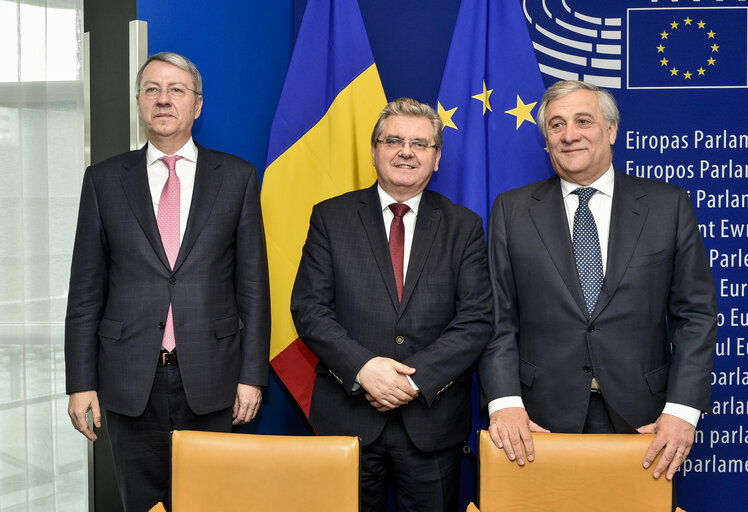 Φωτογραφία 11: Lex signing ceremony in the presence of Antonio TAJANI, EP President and George CIAMBA, Romanian Presidency, Minister Delegate for European Affairs