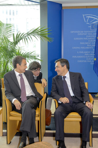 Fotografi 24: French Prime Minister François FILLON visits the EP in Strasbourg