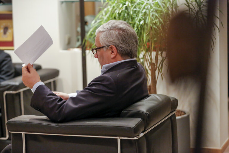 Fotografie 14: Antonio TAJANI - EP President meets with students from Cambridge