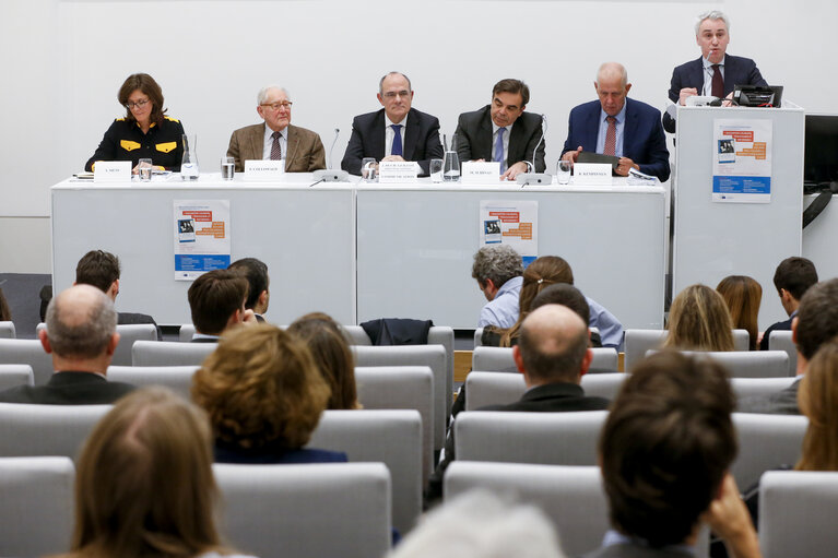 Fotografi 22: Roundtable discussion around the book ' Paul Collowald, pionnier d'une Europe à unir '