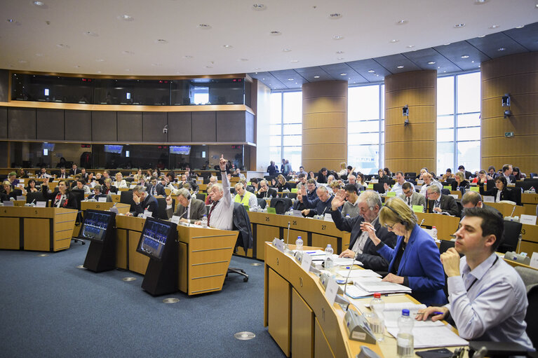 Fotografija 17: TRAN committee meeting. Vote on Transport/Mobility package