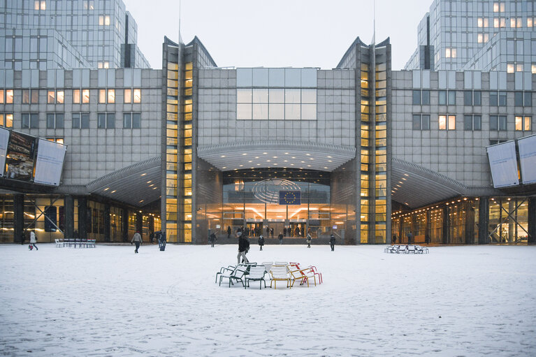 Brussels EP building under the snow