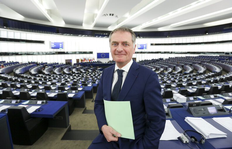 Снимка 17: Philippe JUVIN in the EP in Strasbourg