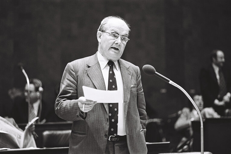 Photo 1 : Plenary session in Luxembourg on March 1977