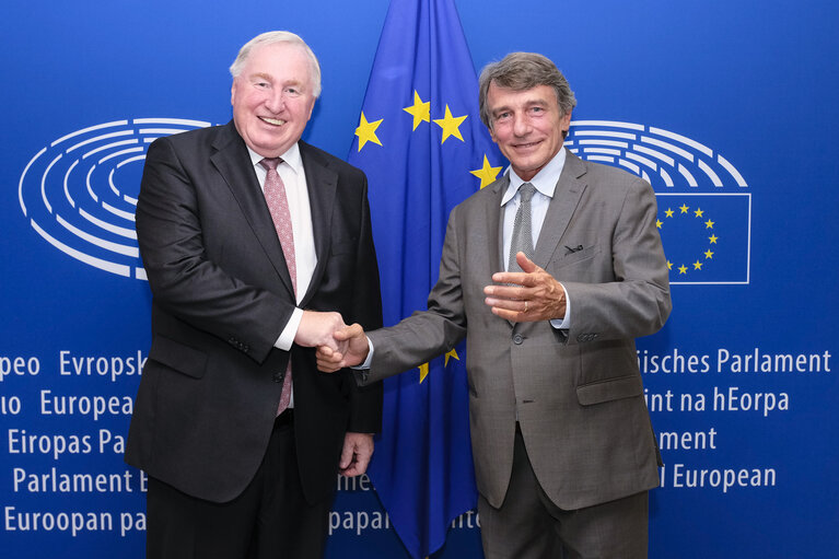 Valokuva 10: David SASSOLI - EP President meets with Karl Heinz LAMBERTZ - President of the Committee of the Regions at the EP in Brussels