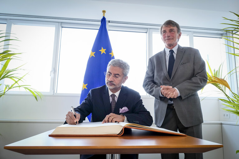 Fotografie 2: David SASSOLI - EP President meets with Subrahmanyam JAISHANKAR - Indian Minister for Foreign affairs