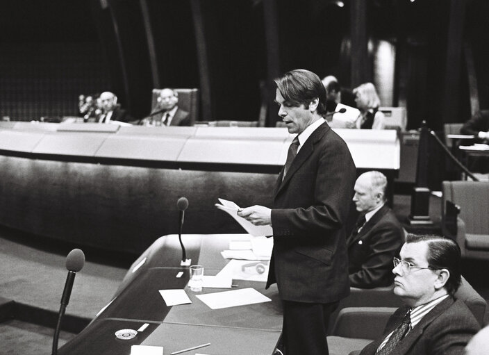 Fotografia 34: Takeover of David OWEN in the United Kingdom Presidency