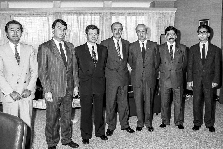 Enrique BARON CRESPO - EP President meets with guest at the European Parliament in Strasbourg