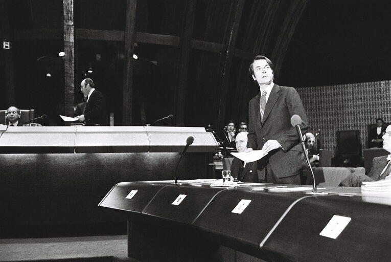 Photo 16: Takeover of David OWEN in the United Kingdom Presidency