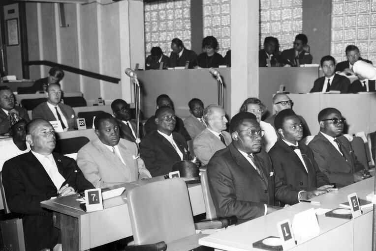 Foto 35: Meeting of the permanent joint committee after the EPA Conference with the Parliaments of the African States and Madagascar in Tananarive, Madagascar - 3rd to 5th october 1962