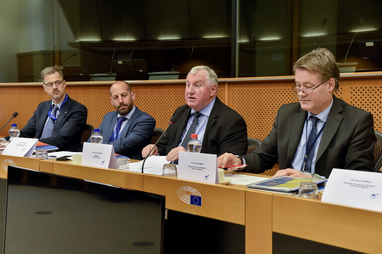 Photo 4: Visit of the President of the European Committee of Regions to the EPRS