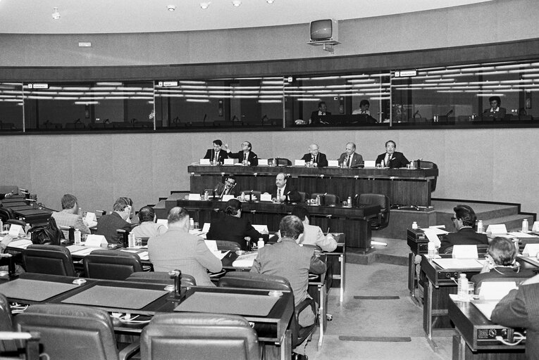 Fotogrāfija 4: Visit of Brazilian Politician Nelson CARNEIRO at the European Parliament in Strasbourg in October 1984