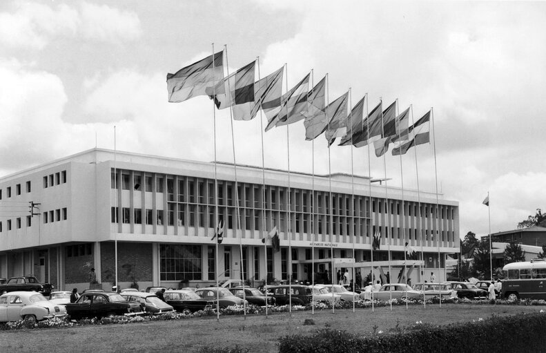 Photo 11 : Meeting of the permanent joint committee after the EPA Conference with the Parliaments of the African States and Madagascar in Tananarive, Madagascar - 3rd to 5th october 1962 - National Assembly