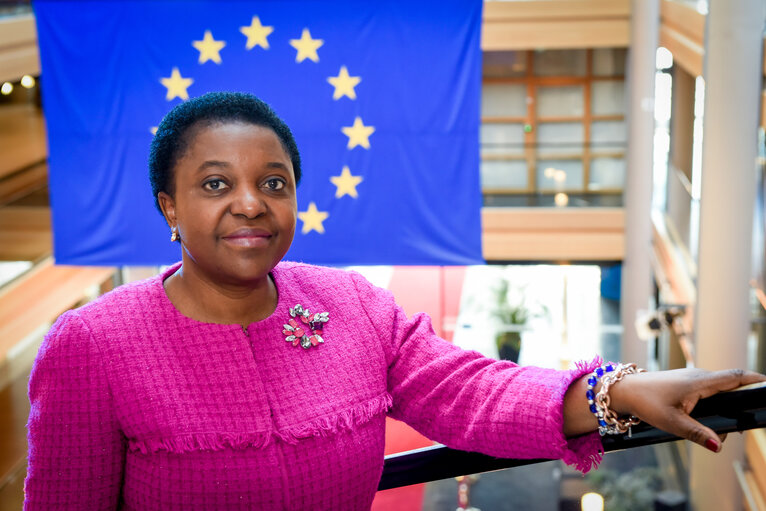 Photo 7: Cecile Kashetu KYENGE in the EP