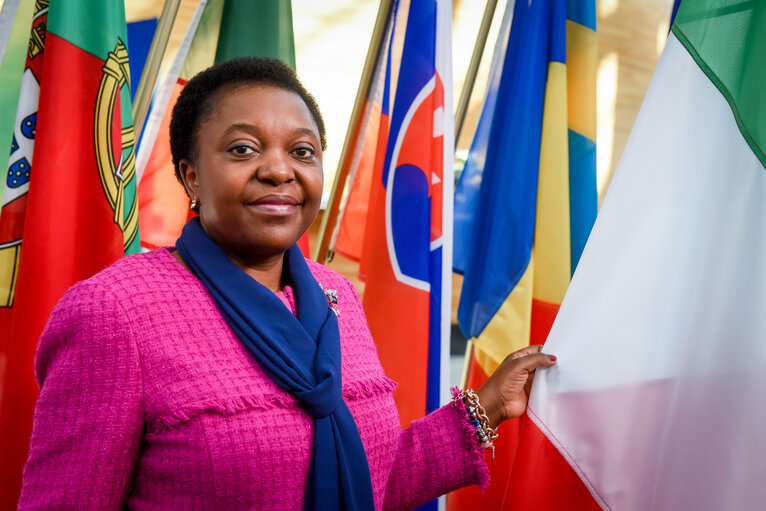 Photo 9: Cecile Kashetu KYENGE in the EP