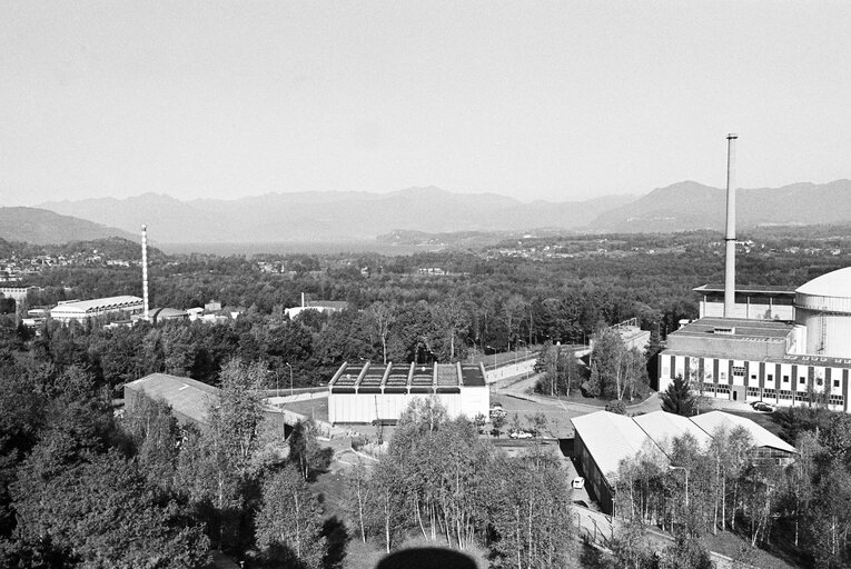 Visit of the Committee on Energy, Research and Technology at the Joint Research Centre of Ispra, Italy, in October 1984