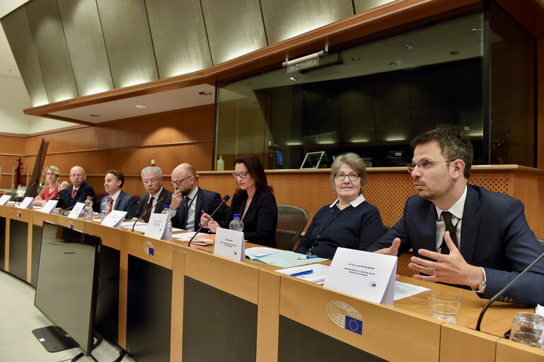 Fotogrāfija 1: Visit of the President of the European Committee of Regions to the EPRS